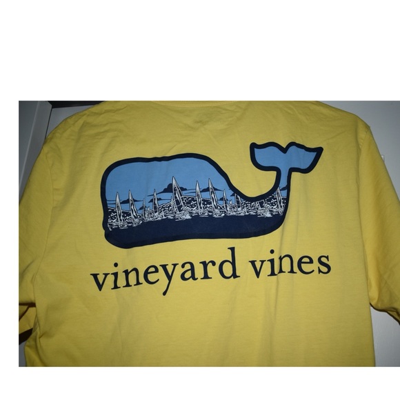 Men’s Vineyard vines t shirt - Picture 3 of 3